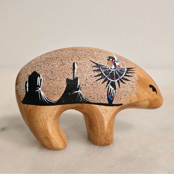 Navajo Native American Hand Sand Painted Pottery Bear Story Teller - Picture 1 of 8